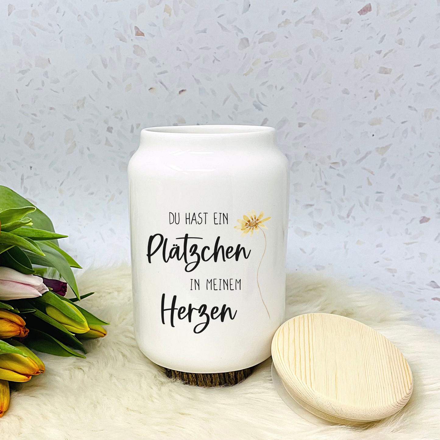 Personalisierte Keksdose mit Spruch und dezentem Blumendesign