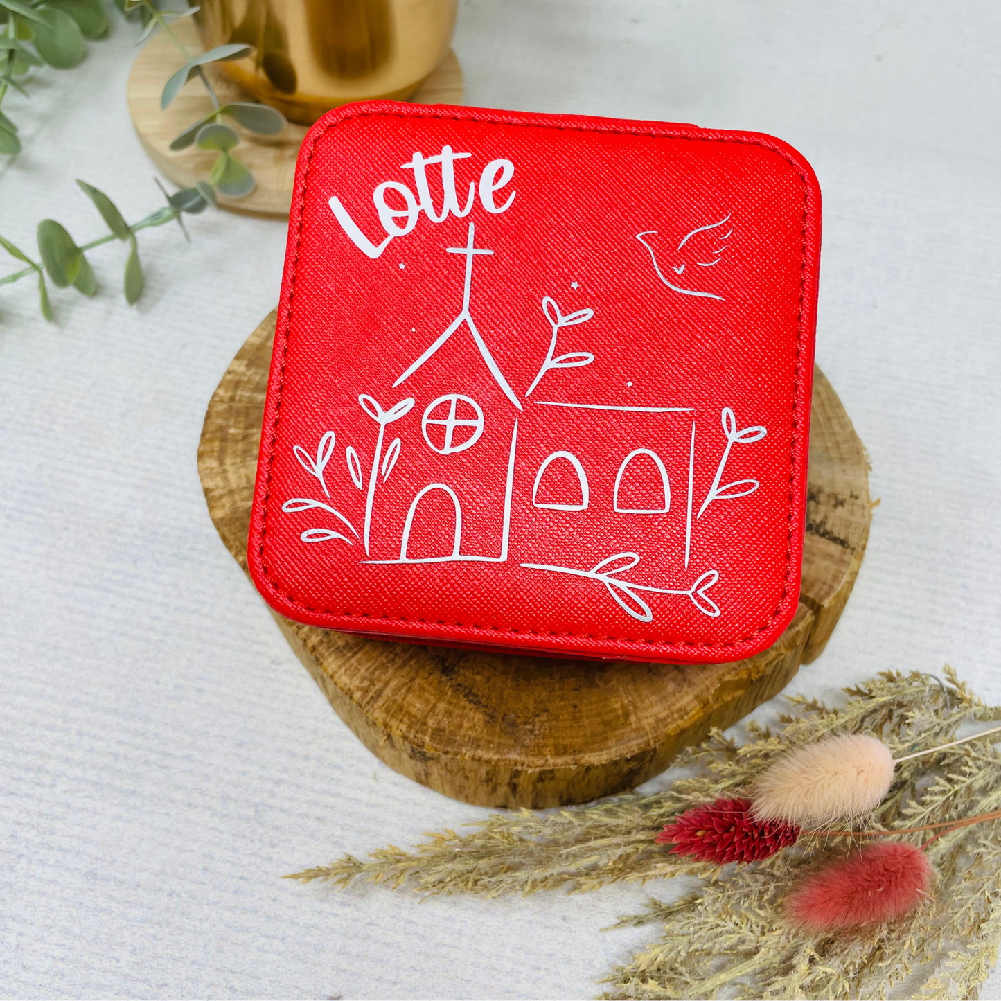 Personalisierte Schmuckschatulle – Ein edles Geschenk zur Kommunion