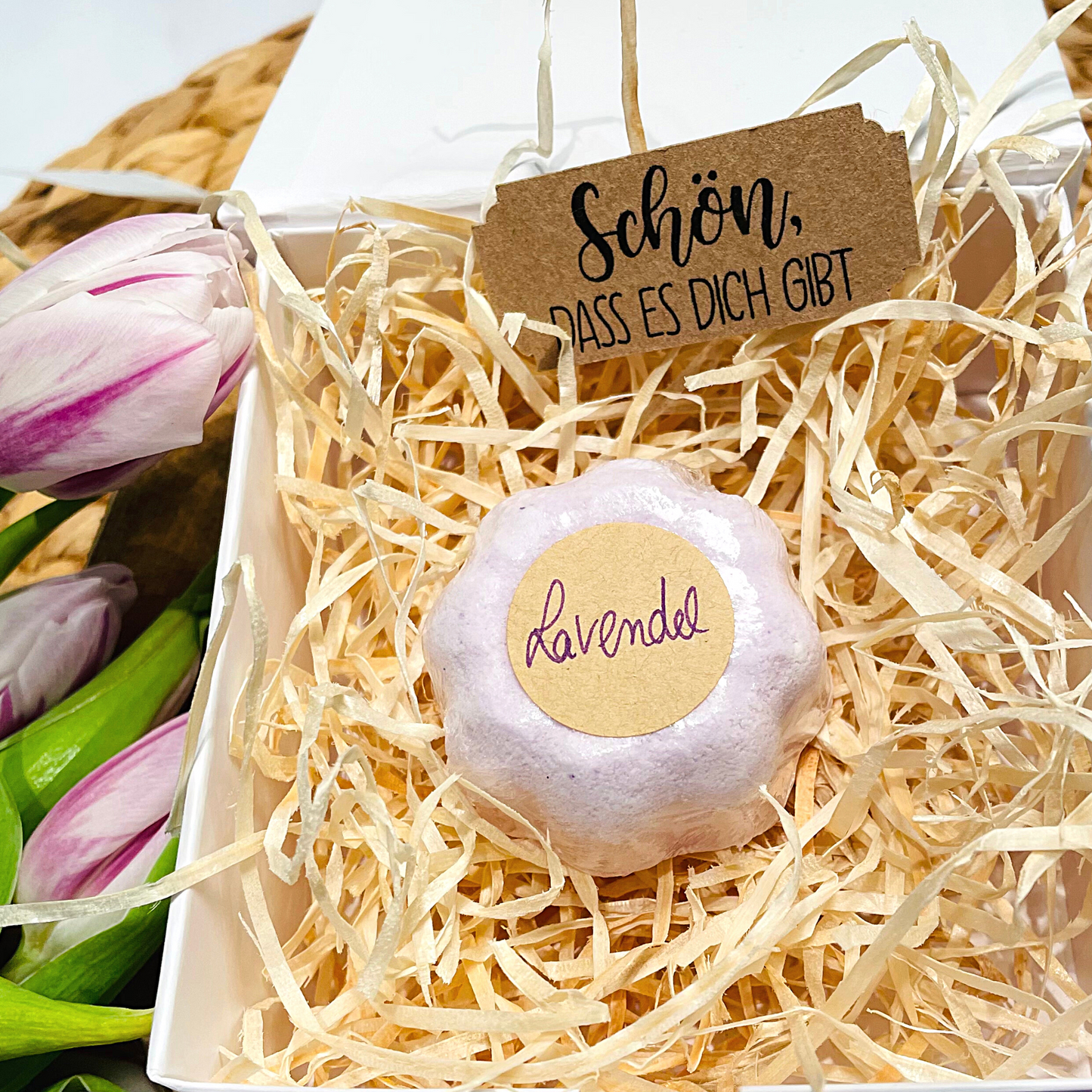 Geschenk - pflegende Badeblume Lavendel - Badeblüte - vegan - in personalisierter Geschenkbox - Muttertag - Geburtstag - Dankeschön