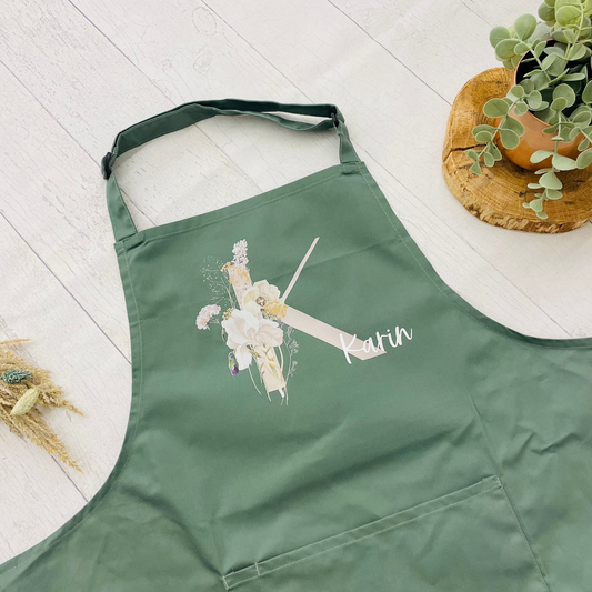 Schürze personalisiert mit Initial und Name, zum Backen, Basteln und Gärtnern - Erwachsene oder Kinder, auch als Set - Wildblumen