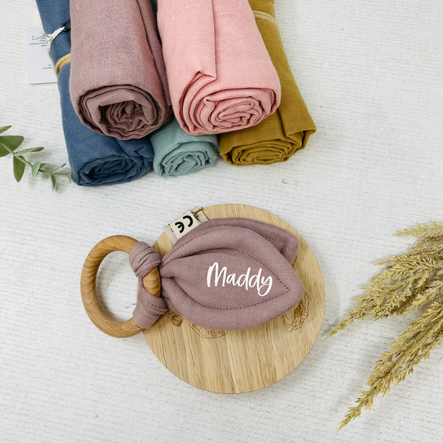 Personalisierter Beißring mit Knister-Hasenohr – Sanfte Hilfe beim Zahnen 🐰✨