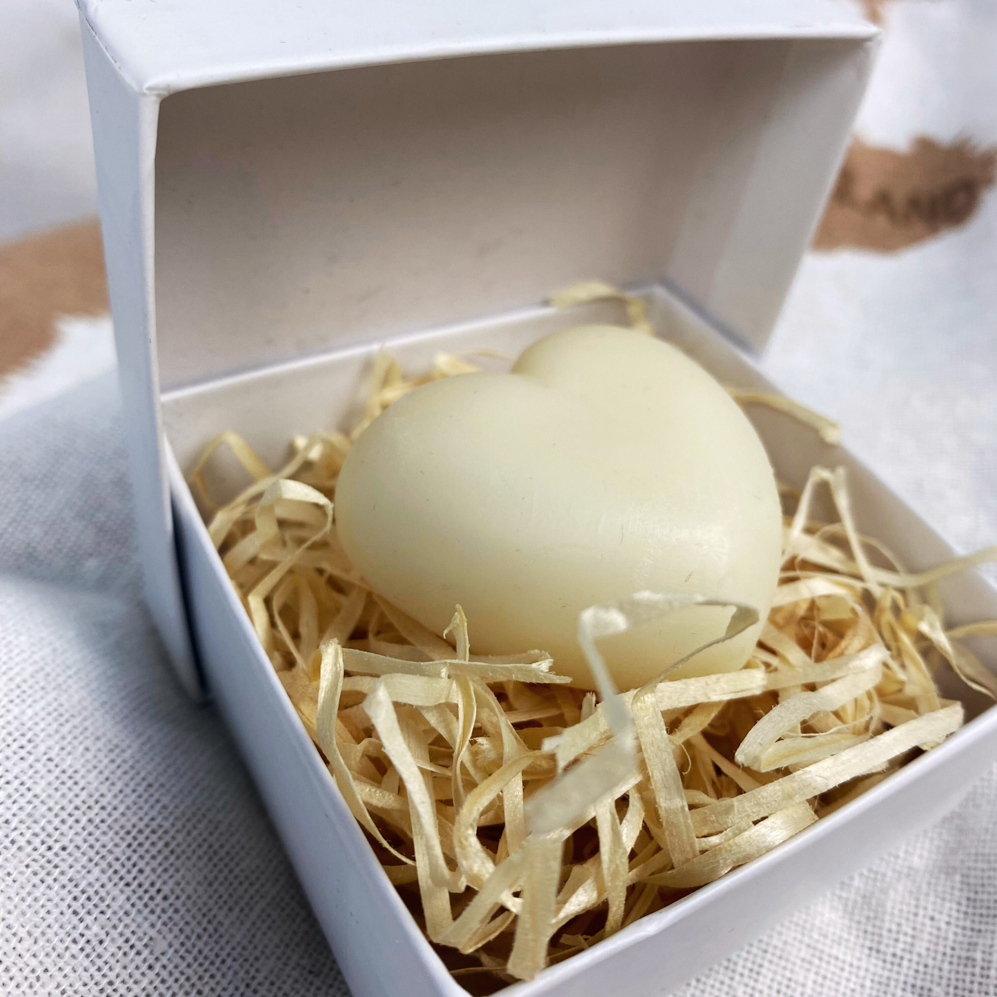 Geschenk - Muttertag - pflegende Seife Herz - vegan - in personalisierter Geschenkbox - Mutterglück - Geburtstag - Dankeschön