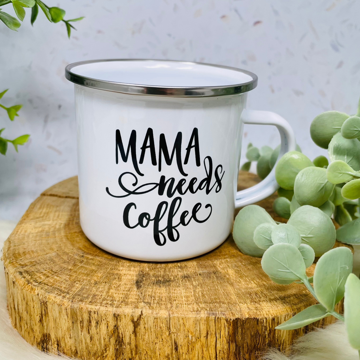 Geschenk Papa Vatertag Geburt - Tasse Emailletasse Becher Papa needs Coffee
