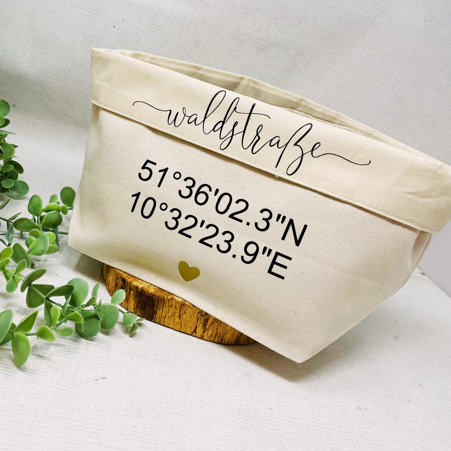Geschenk zum Einzug - Aufbewahrungskörbchen natur personalisiert mit Koordinaten