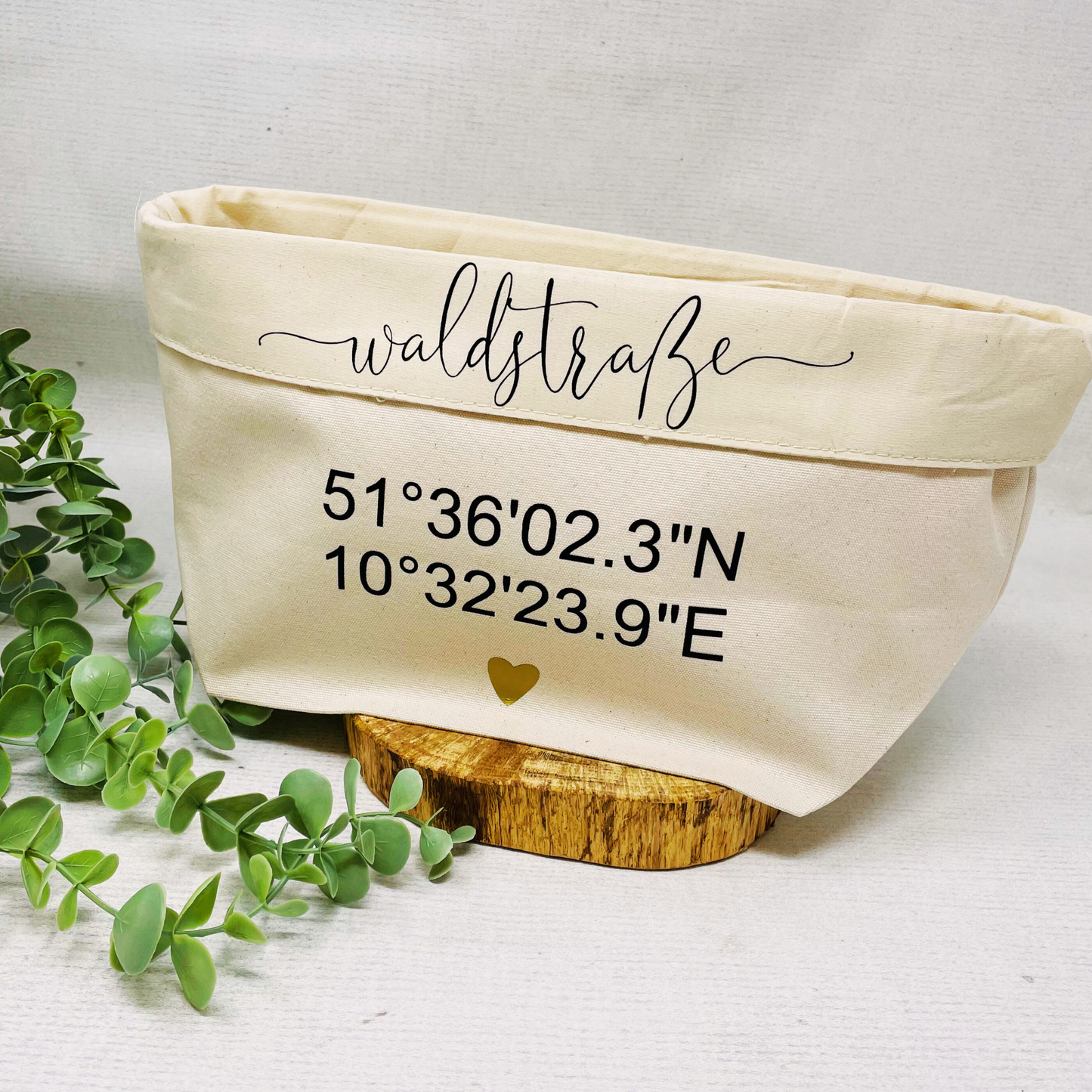 Geschenk zum Einzug - Aufbewahrungskörbchen natur personalisiert mit Koordinaten