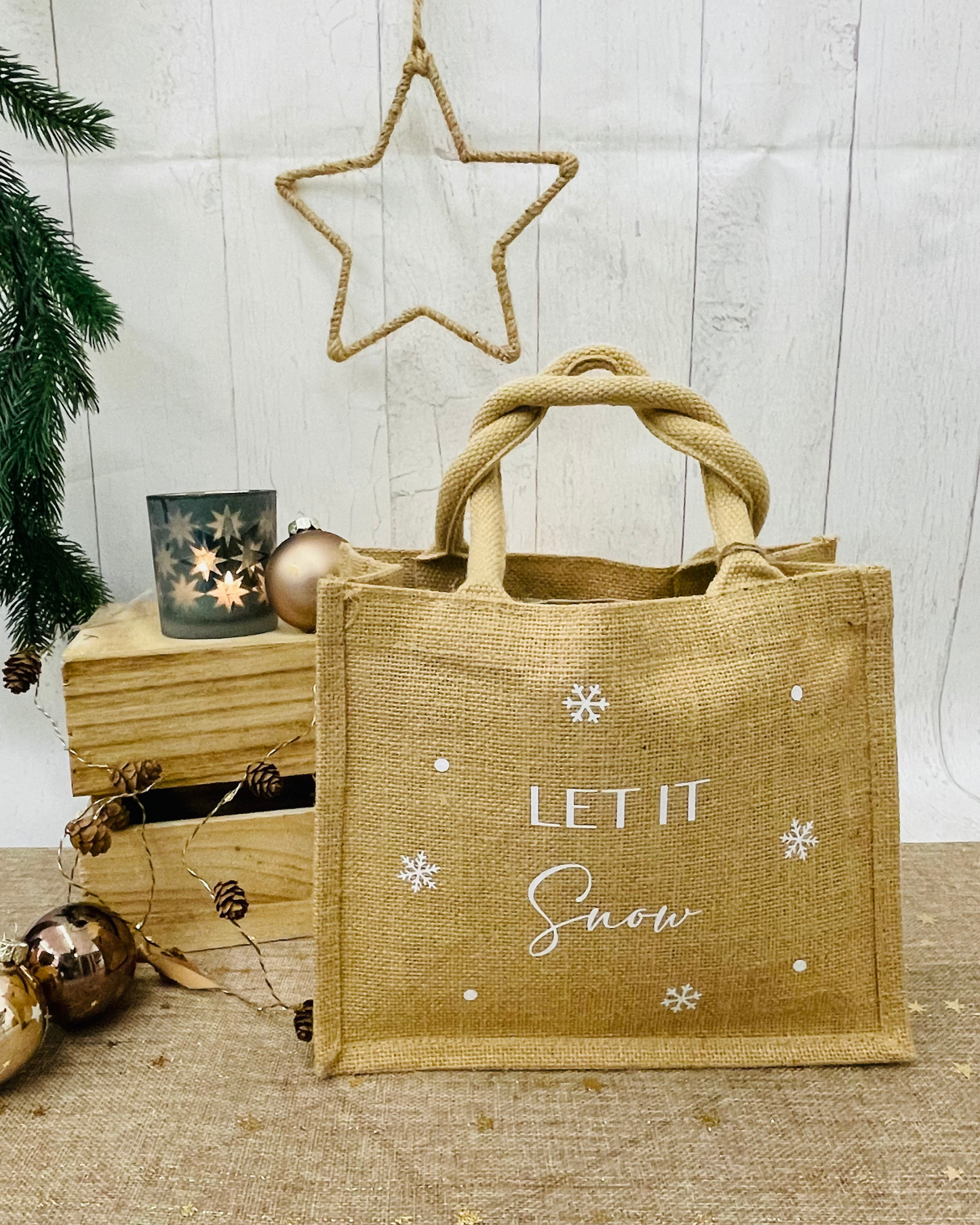 Jutetasche „Let it snow“ – nachhaltige Geschenktasche & Winter-Accessoire