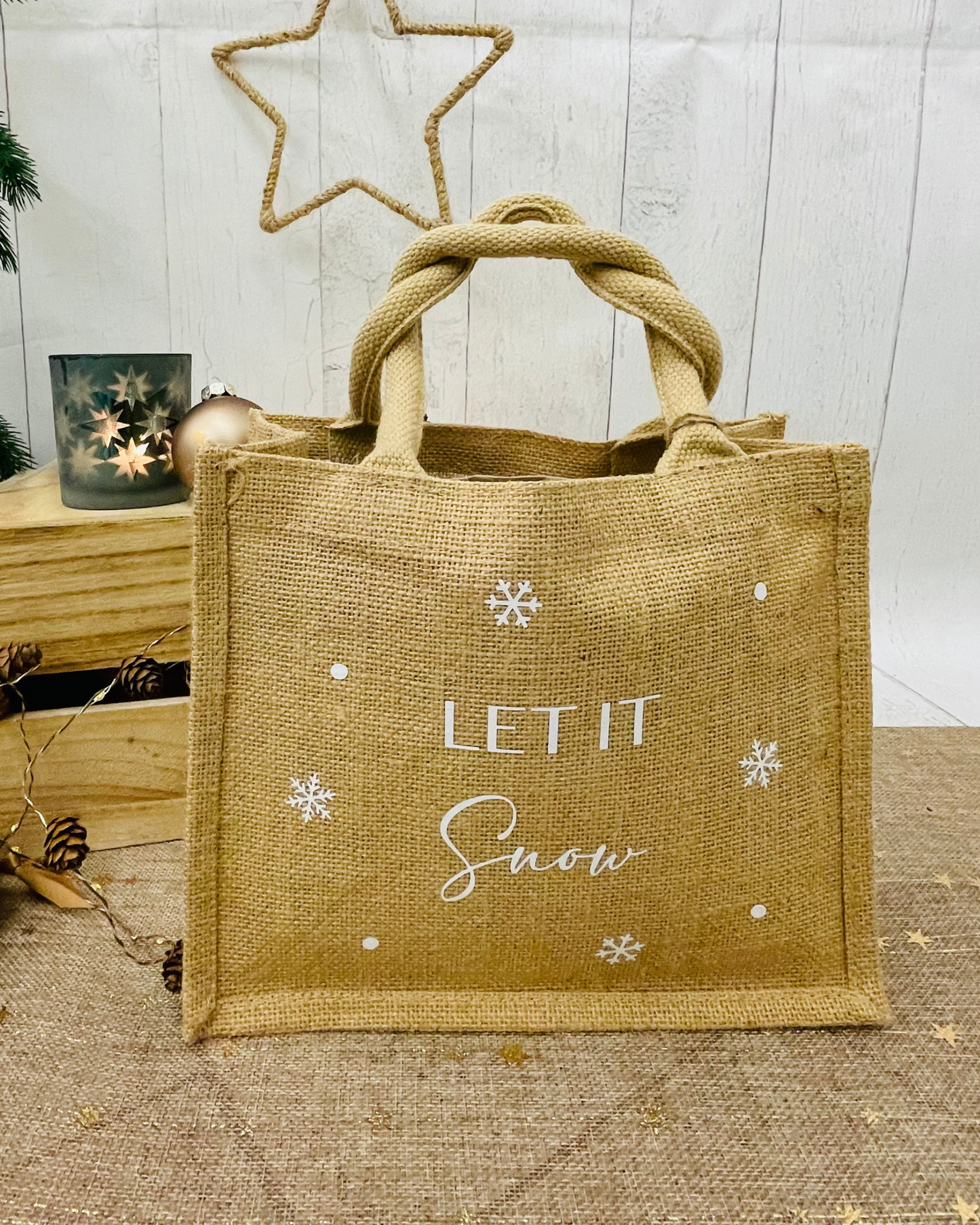 Jutetasche „Let it snow“ – nachhaltige Geschenktasche & Winter-Accessoire