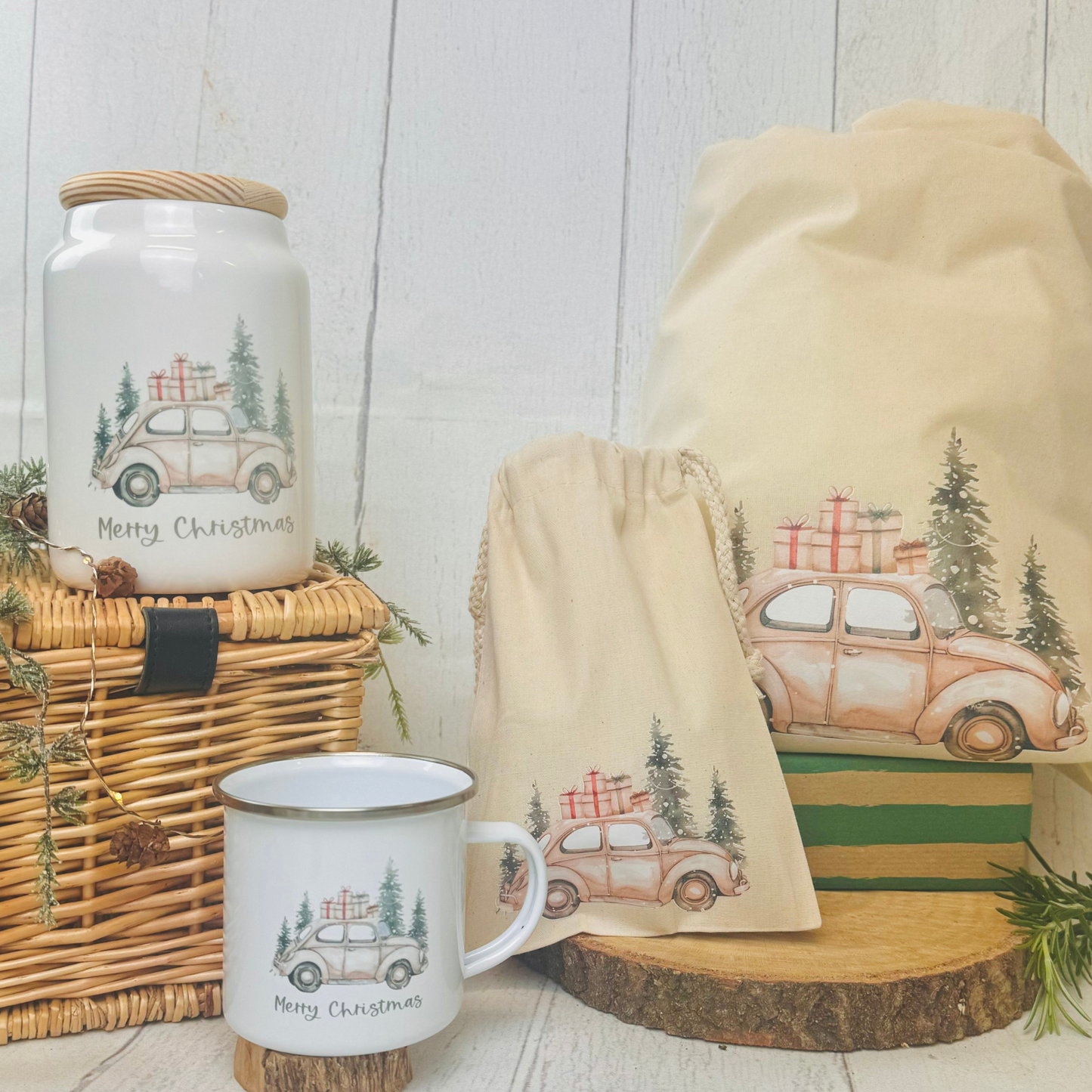 Personalisierte Emaille-Weihnachtstasse – "Driving Home for Christmas" mit Namen
