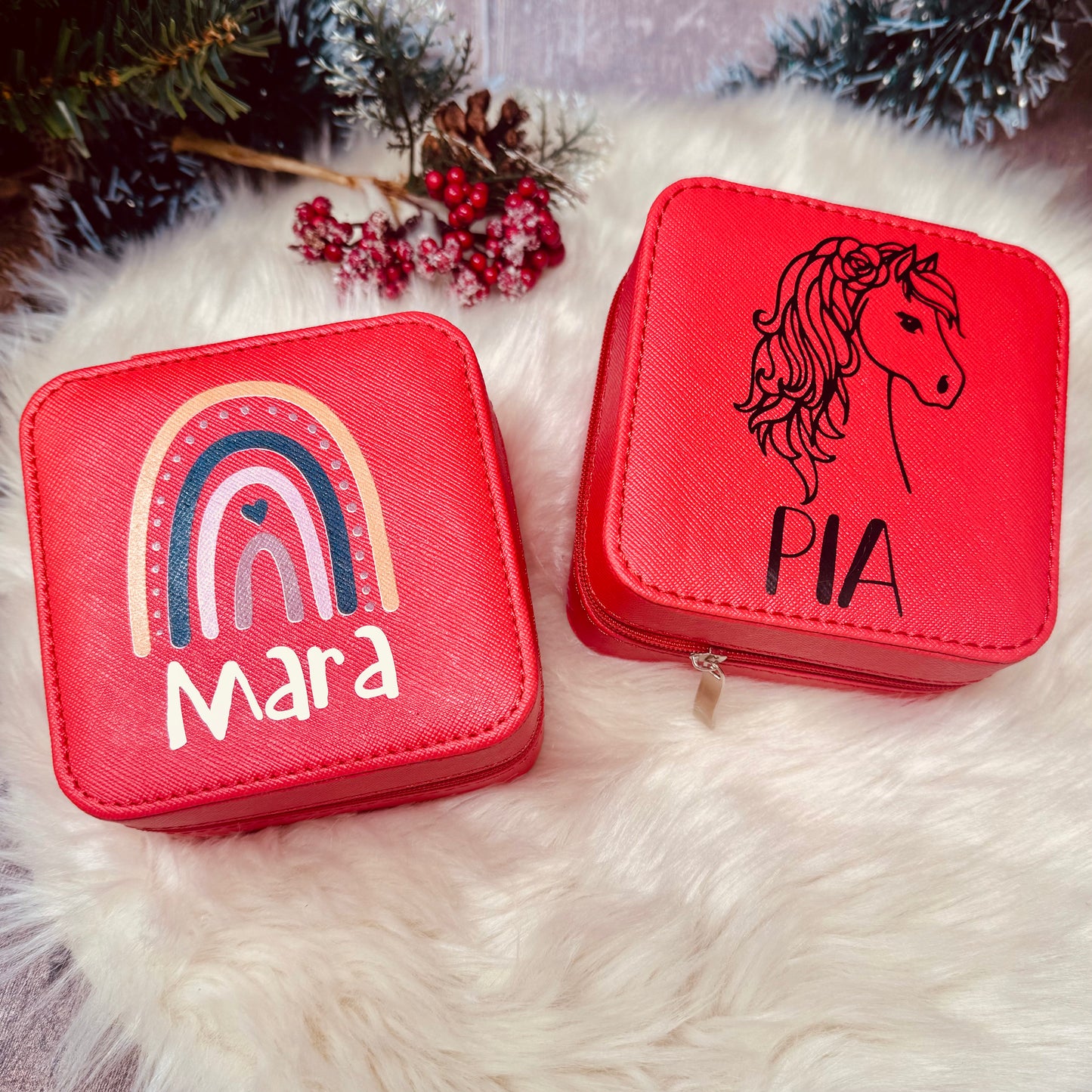 Schmucketui rot - personalisiert mit Namen und Regenbogen- Geschenk Kommunion Einschulung Geburtstag - Reiseetui - Schmuckschatulle