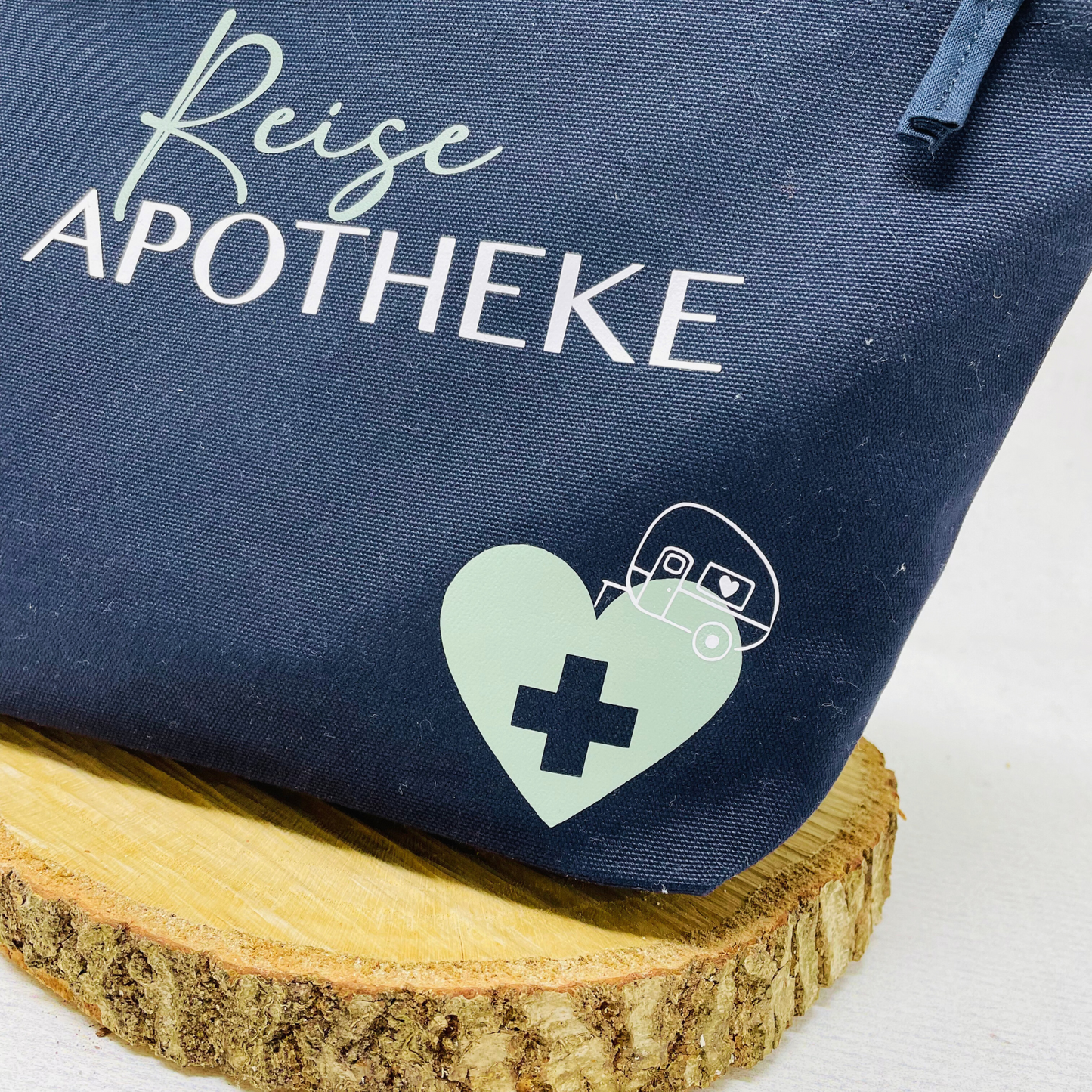 Personalisierte Kosmetiktasche – Perfekt als Reiseapotheke Design Wohnwagen
