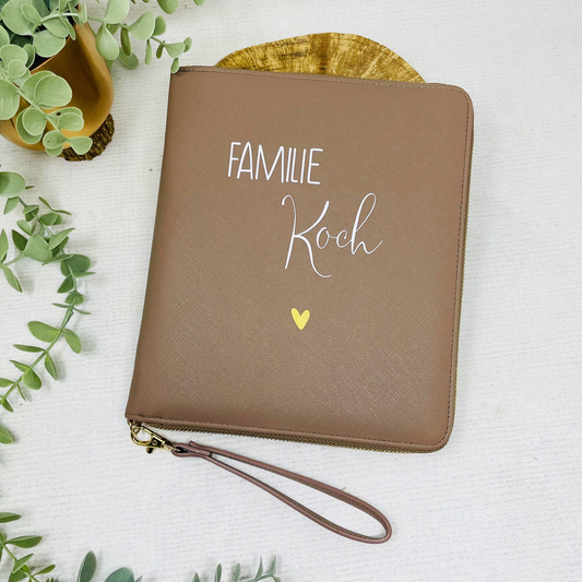 Personalisierter Organizer in Taupe mit Familienname – Stilvolle Ordnung für dein Zuhause
