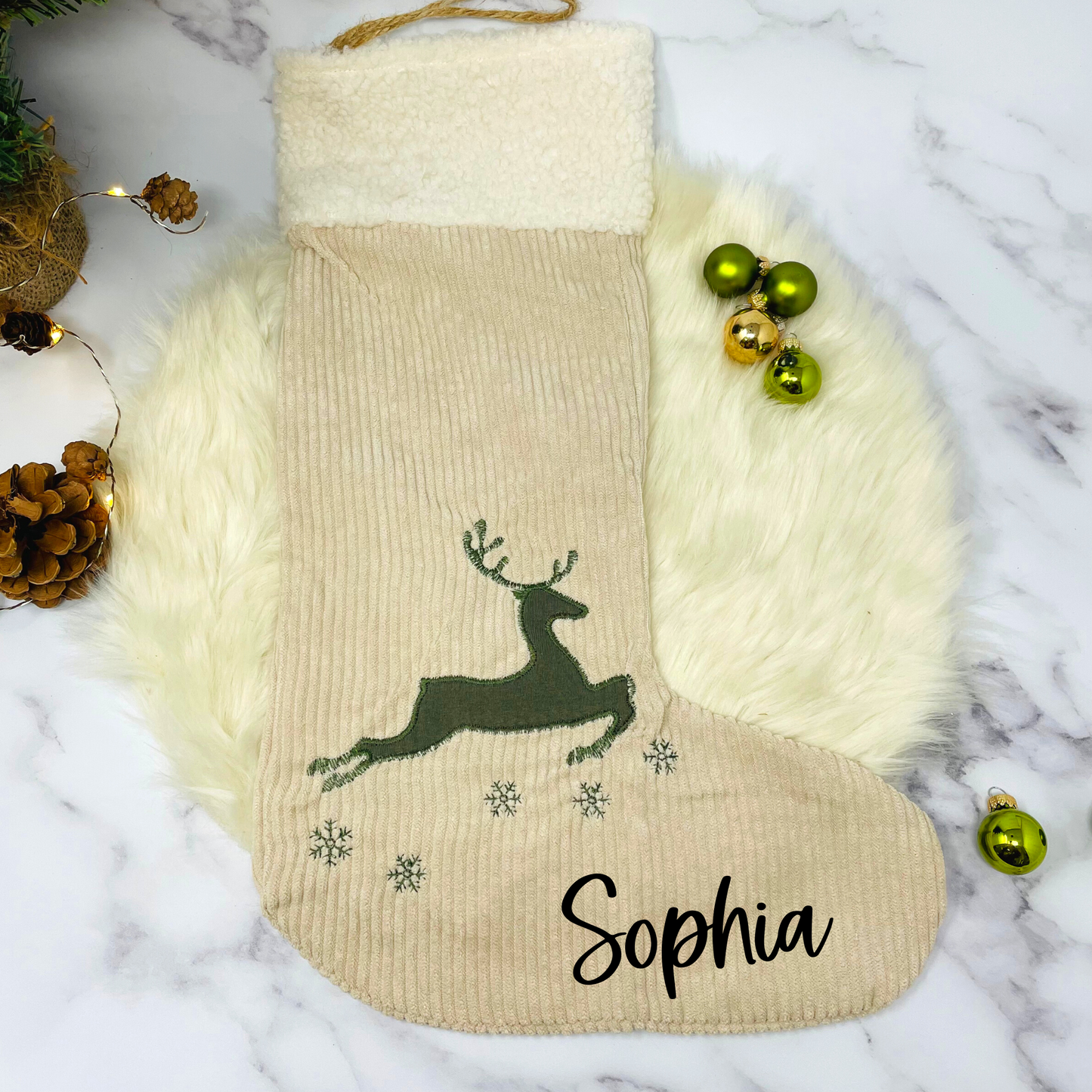 Weihnachtsstrumpf Nikolausstiefel zum Hängen - personalisiert mit Namen - 4 Designs - beige