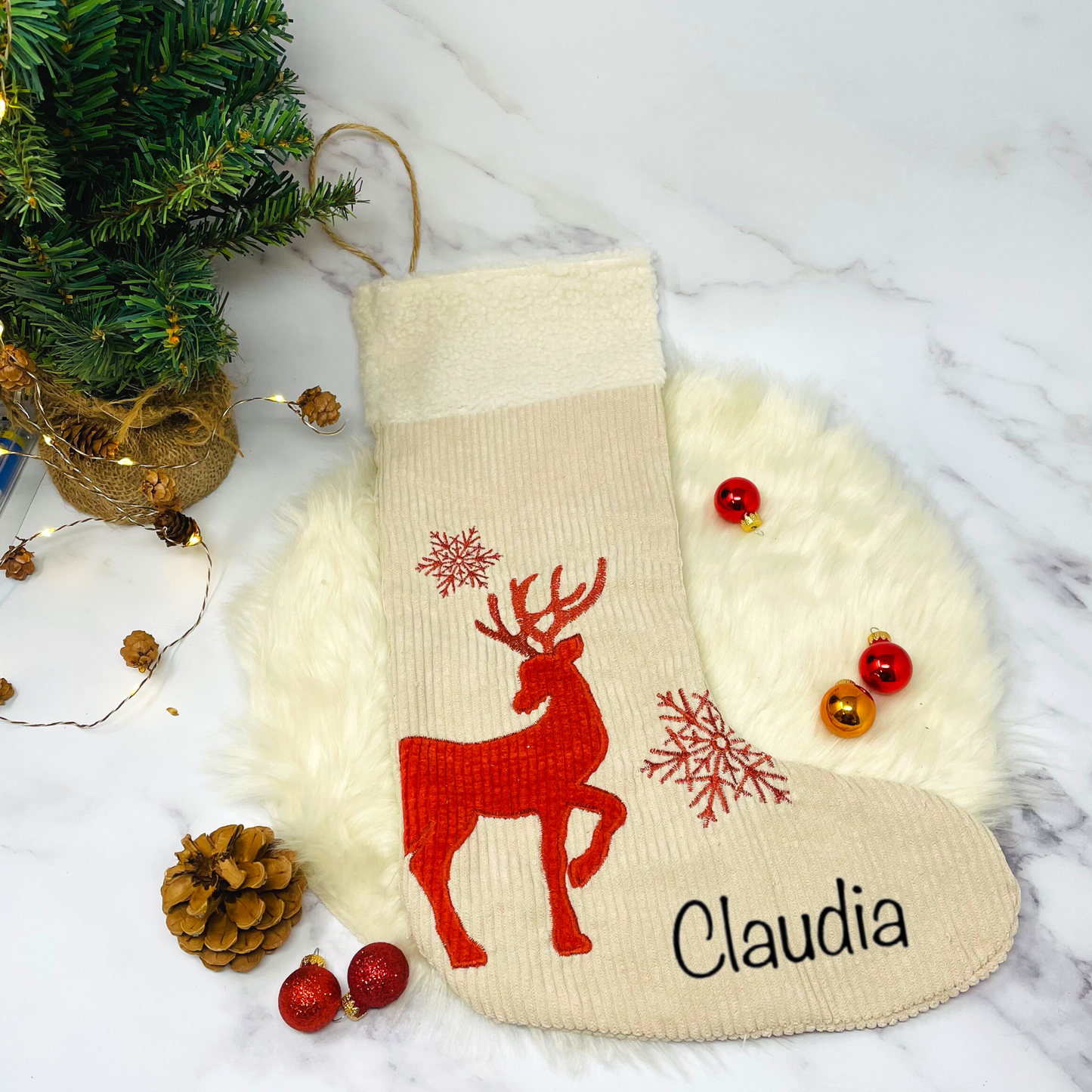Weihnachtsstrumpf Nikolausstiefel zum Hängen - personalisiert mit Namen - 4 Designs - beige