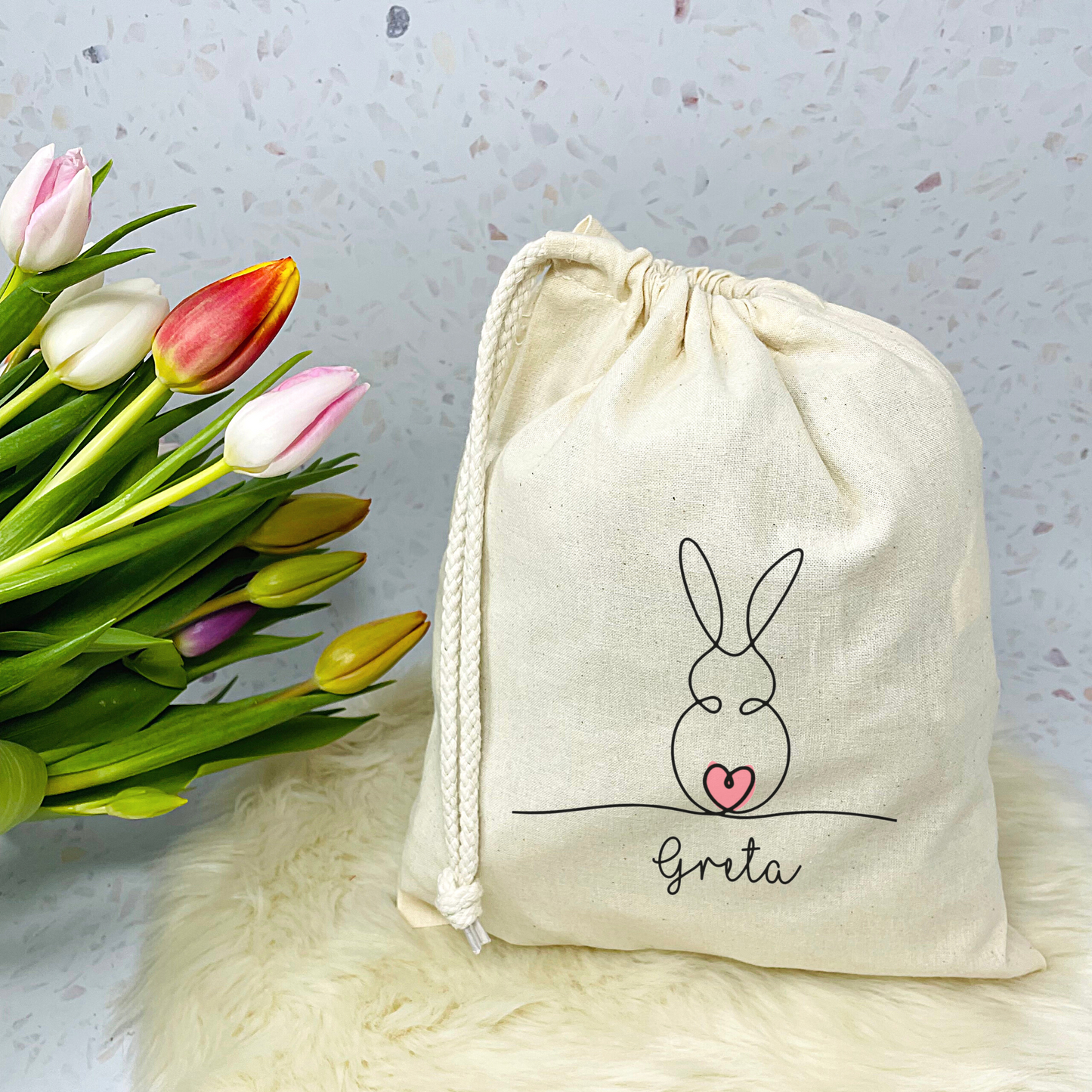 Geschenkbeutel Ostern personalisiert - modernes One Line Art Design mit Osterhase und Name - verschiedene Farben