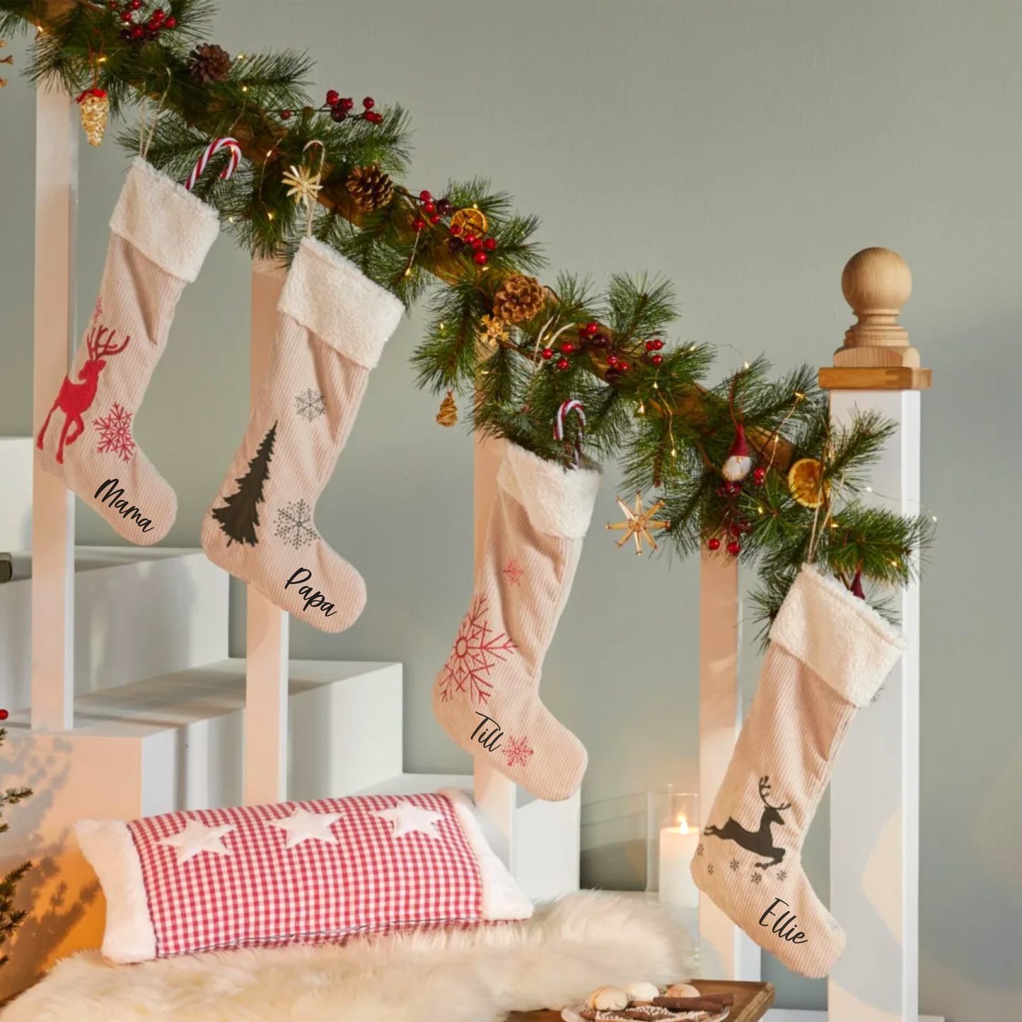 Weihnachtsstrumpf Nikolausstiefel zum Hängen - personalisiert mit Namen - 4 Designs - beige