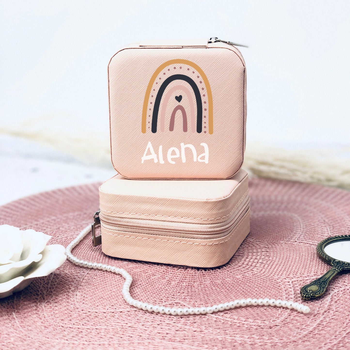 Schmuckaufbewahrung Mädchen - rosa - personalisiert mit Namen und Regenbogen- Geschenk Kommunion Einschulung Geburtstag - Reiseetui