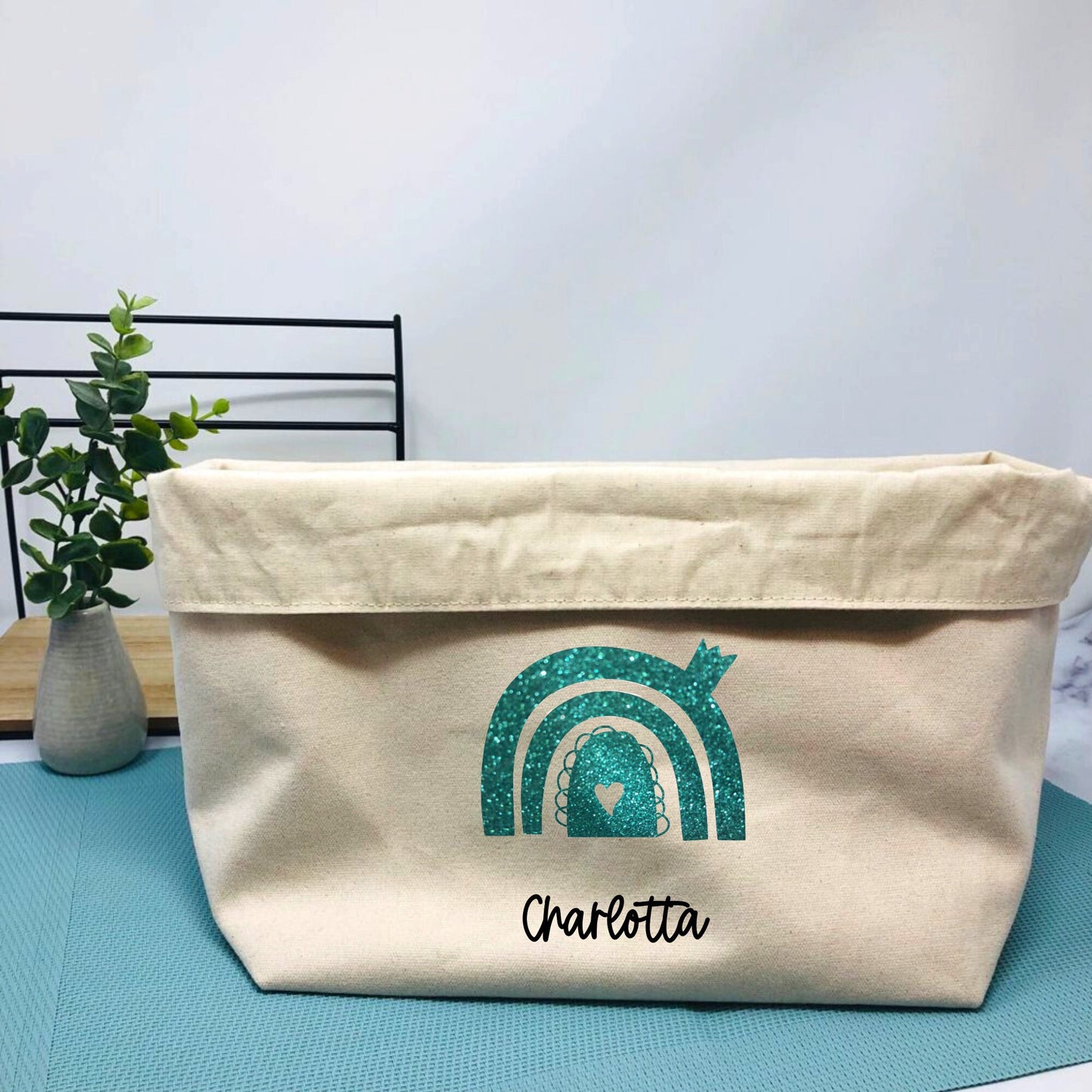 Utensilo Aufbewahrungskörbchen Kinderzimmer Baby Stoff natur personalisiert mit Namen und Regenbogen