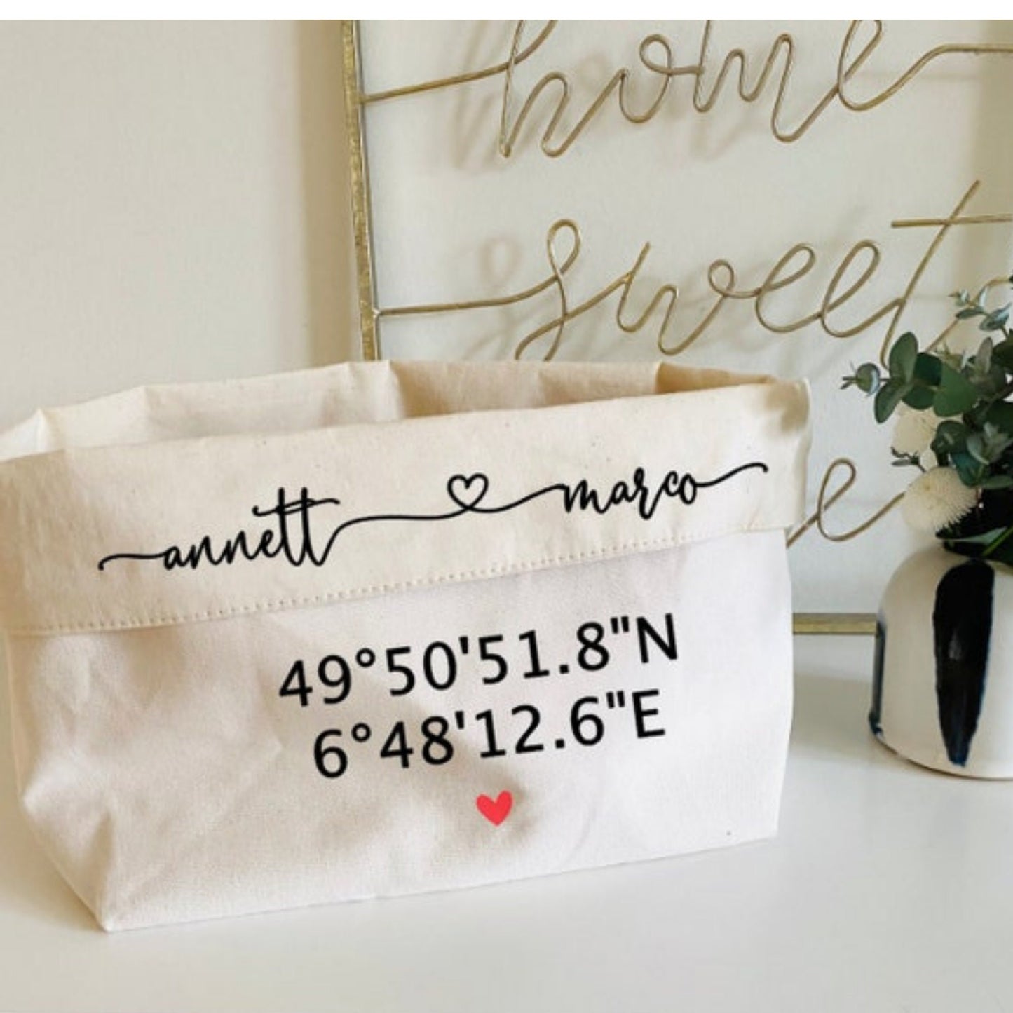 Geschenk zum Einzug - Aufbewahrungskörbchen natur personalisiert mit Koordinaten