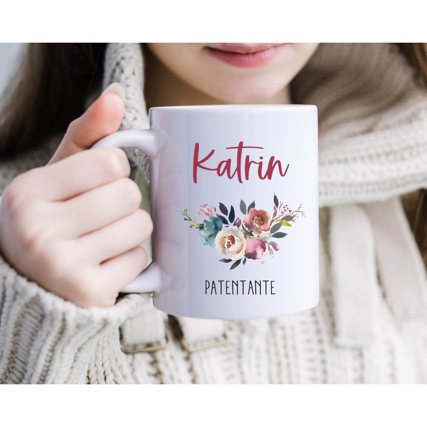 Tasse Hebamme mit Blumenbouquet - personalisiert - Geschenk Dankeschön für die Hebamme, Erzieherin Lehrerin - Kaffeetasse mit Namen