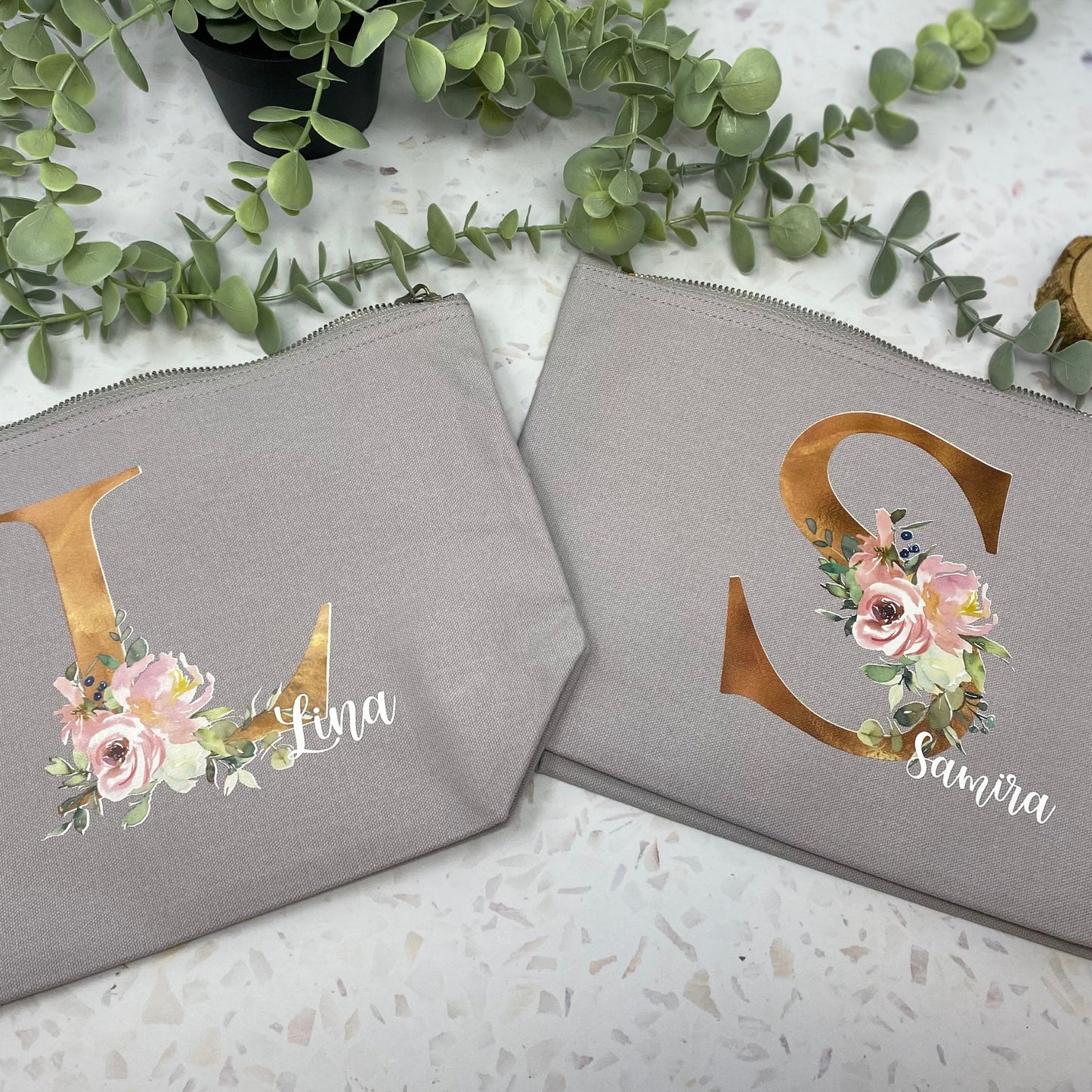 Kosmetikbeutel personalisiert mit Initial und Wunschwort - Geschenk beste Freundin Schwester Mama - verschiedene Farben - Blush