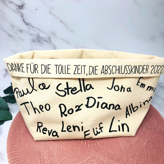 Personalisierter Korb mit Kinderunterschriften – Ein einzigartiges Abschiedsgeschenk oder Dankeschön für Lehrerinnen
