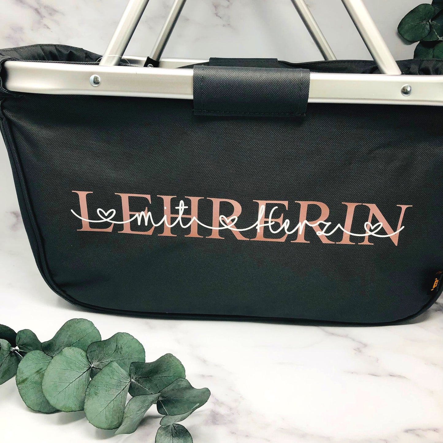 Personalisierter Einkaufskorb "Lehrerin mit Herz" – Ein persönliches Geschenk für besondere Lehrkräfte