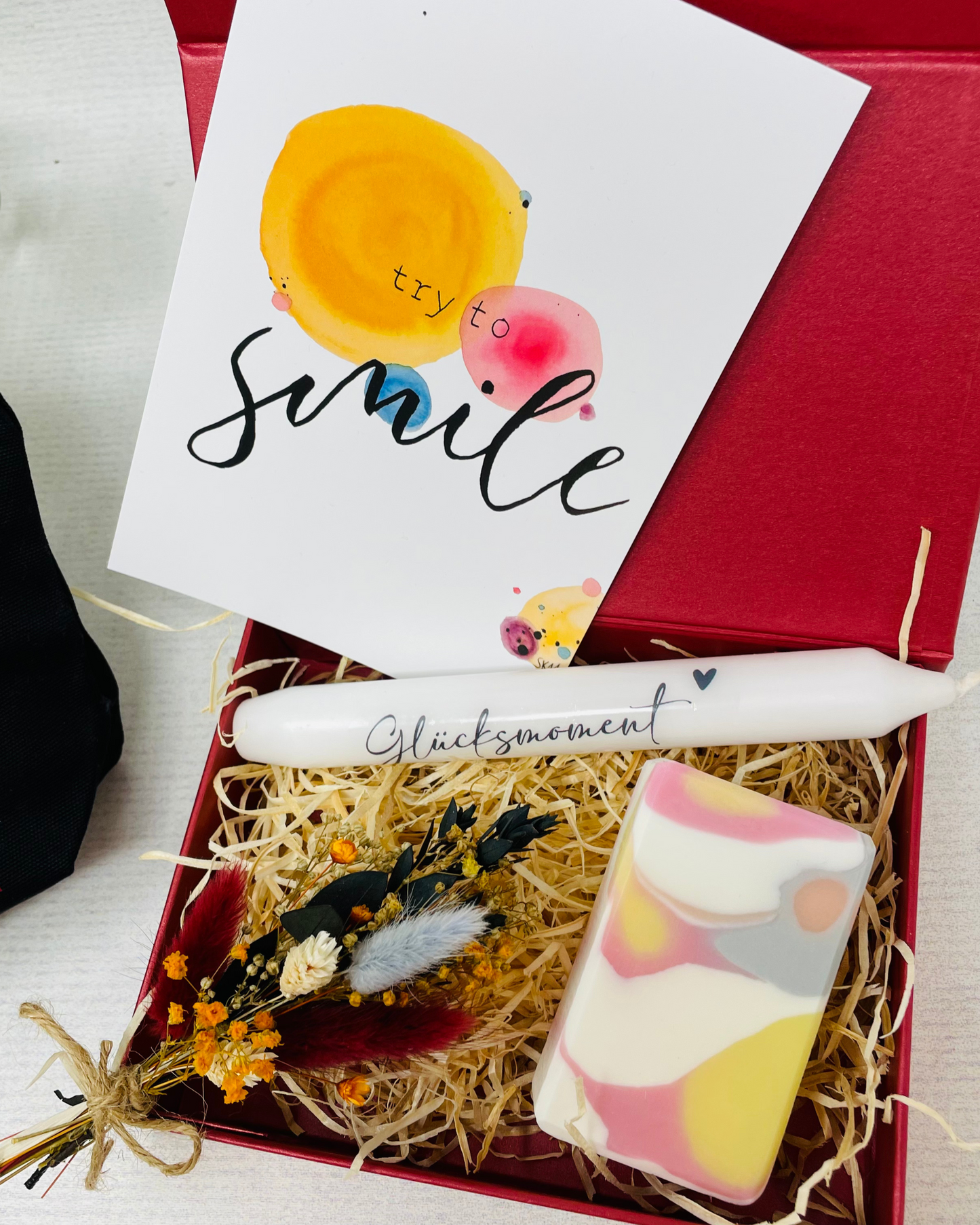 Glücksmomente erleben - mit Seife Oranges , Kerze und Kosmetiktasche - Geschenkbox im Set