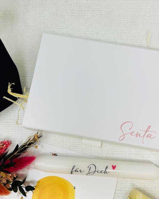 Tolle Geschenkbox "für Dich" in weiß - mit Seife Blossom , Kerze und Kosmetiktasche