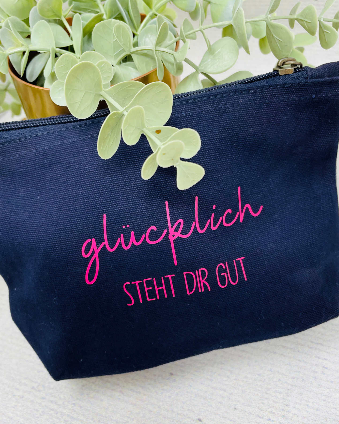 Tolle Geschenkbox "für Dich" in weiß - mit Seife Blossom , Kerze und Kosmetiktasche