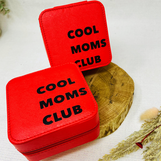 Schmucketui mit Statement – „muddi kram“ & „cool moms club“ – Perfekt zum Muttertag