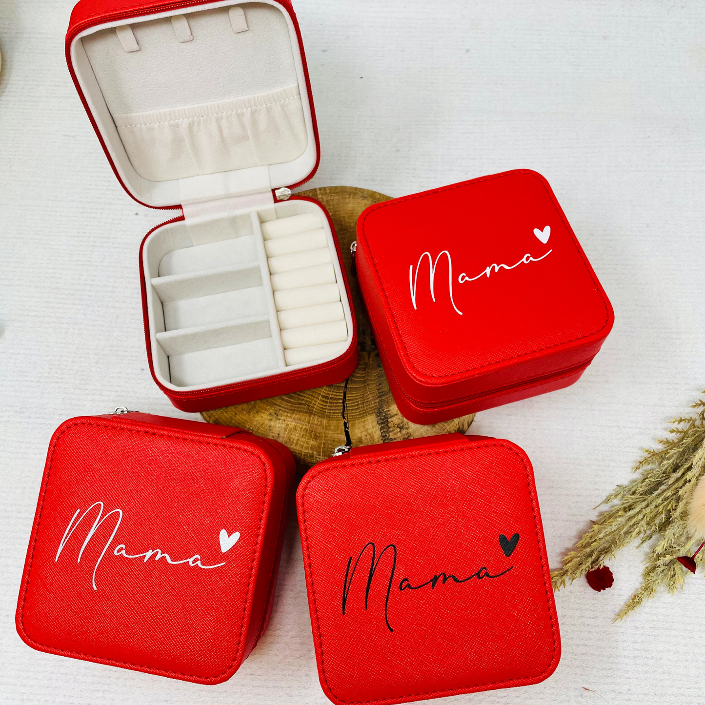 Schmucketui „Mama“ mit Herz – Das perfekte Geschenk zum Muttertag