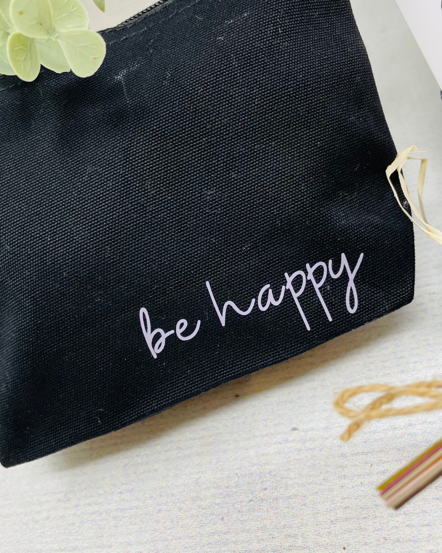 Geschenkbox Blau – Be Happy - Geschenkeset auch für Männer mit Seife Sole, Kosmetikbeutel und Kerze