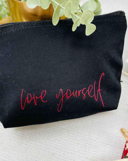 Glücksmomente erleben - mit Seife Oranges , Kerze und Kosmetiktasche - Geschenkbox im Set