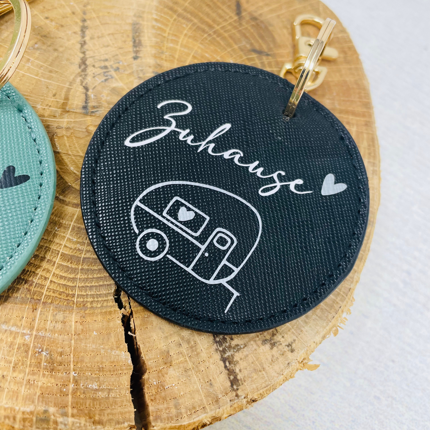 Personalisierter Schlüsselanhänger im Wohnwagen-Design – Dein "Zuhause" für unterwegs