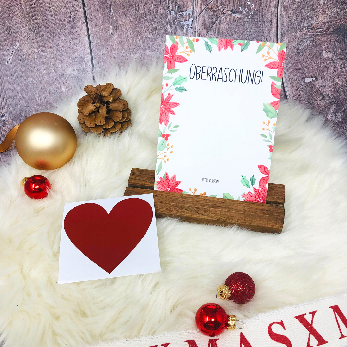 Weihnachtskarten DIY Überraschung Rubbelkarten zum selbst beschriften mit Umschlag und drei Rubbelherzen rot