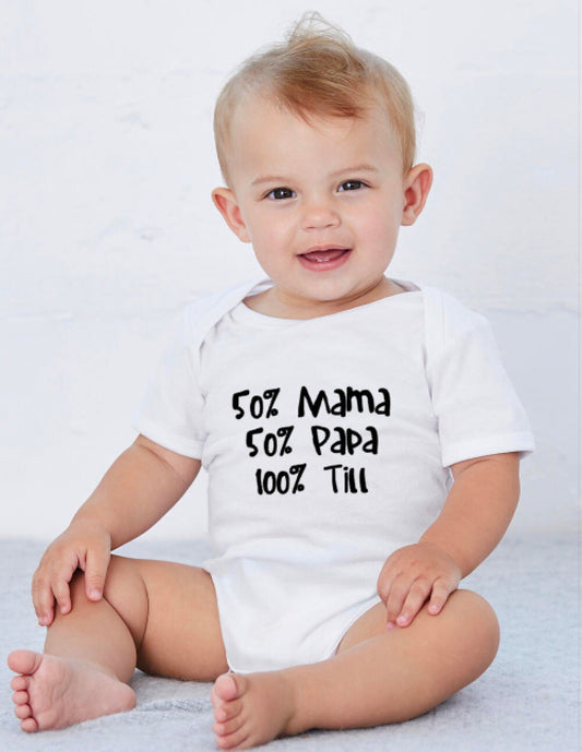 Geschenk zur Geburt - Baby Body personalisiert - 50% Mama 50 Prozent Papa 100 Prozent ICH - mit NAMEN - für Mädchen und Jungen