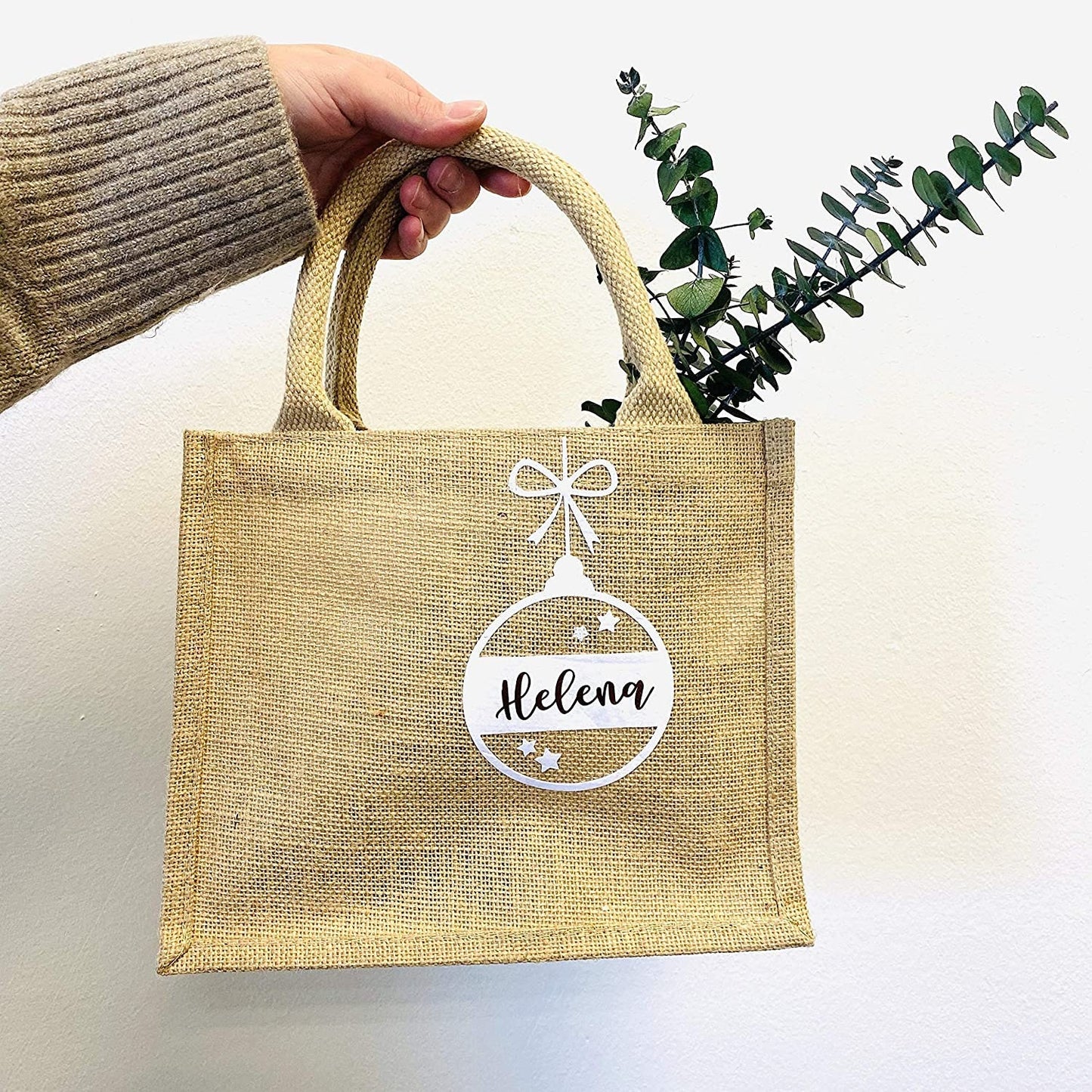Jutebeutel Tasche aus Jute klein - personalisiert mit Weihnachtskugel und Namen - persönliche Geschenkverpackung - nachhaltig