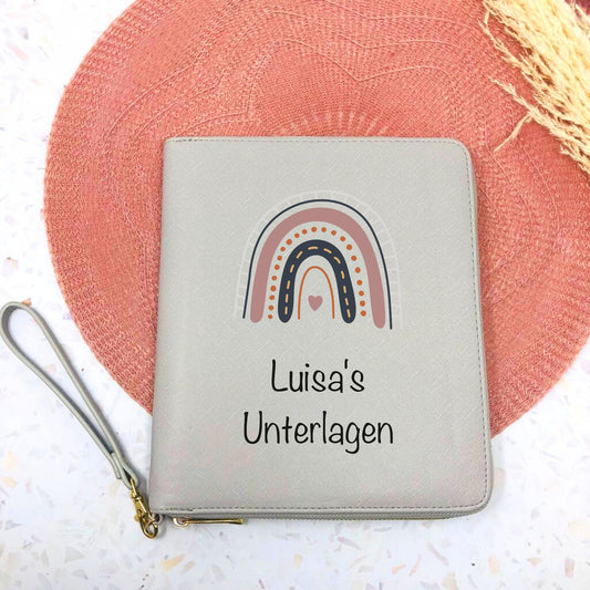 Familienorganizer personalisiert - für Unterlagen für die Reise, Impfpässe, U-Hefte, Karten und vieles mehr - grau -  Design Regenbogen