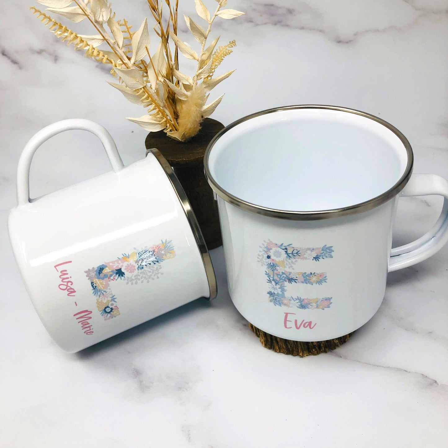 Kinderbecher mit Namen - Tasse Emailletasse Kindertasse Becher personalisiert - Mädchen Blumeninitial Floral