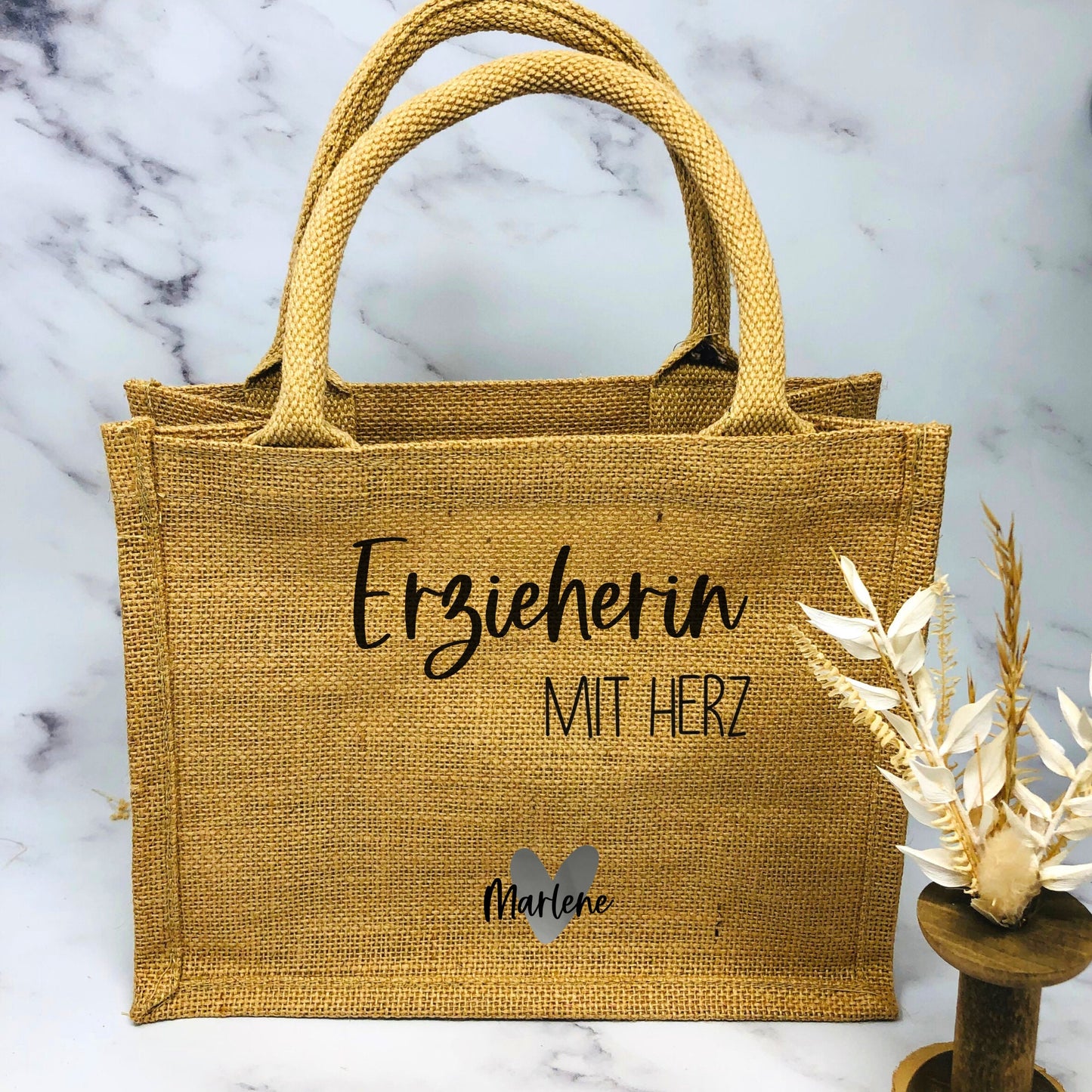 Erzieherin mit Herz Jutetasche klein - personalisiert mit Name und Herz - persönliche Geschenkverpackung - Kita Abschied